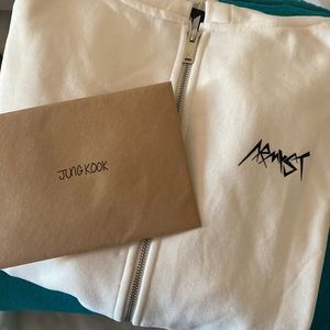 *NEW* BTS JUNGKOOK ARMYST HOODIE (MEDIUM)